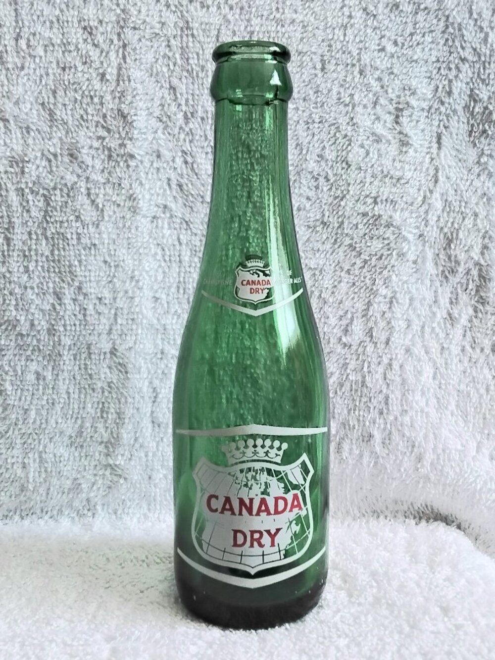 Vintage 8" Green Glass Canada Dry Ginger Ale Bottle & MMs in As Seen Condition!!
